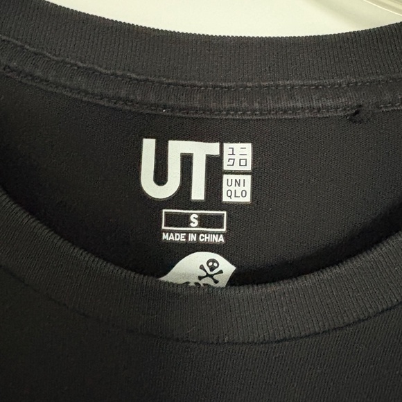 Uniqlo one piece tee - Picture 2 of 3